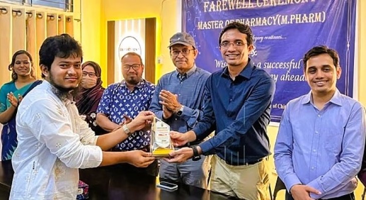 টানা ৬ বছর শতভাগ উপস্থিতির রেকর্ড চবির নাজমুলের